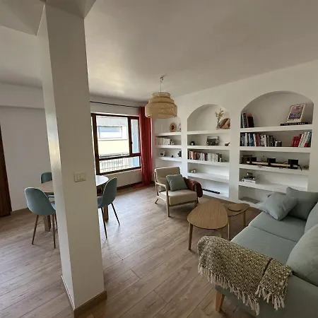Vieille A 50 M - Cosy & Renove Apartment *